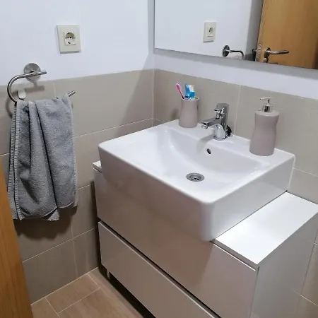 Agradable Con Piscina Holiday home